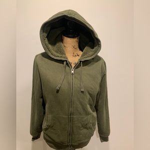 Cozy and thick Gap fleece